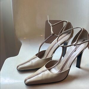 Elegant Cream and Brown Women's Gucci Heels